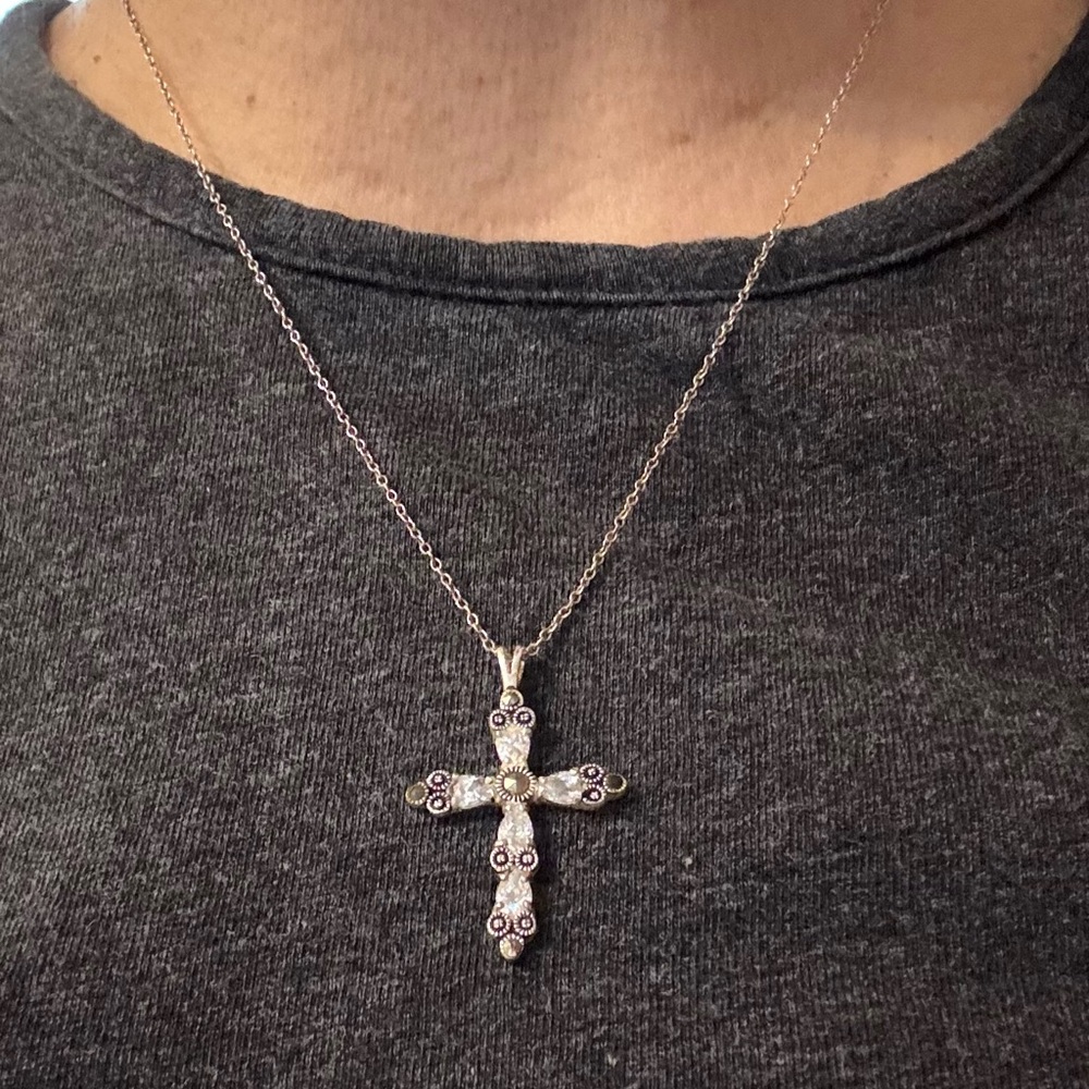Elegant Marcasite Sterling Silver Cross Pendant Necklace